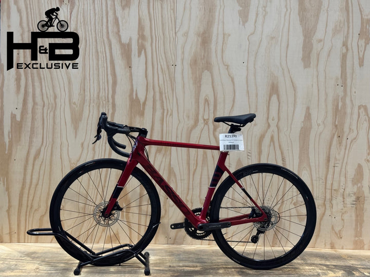 Basso Diamante SV Campagnolo Chorus 12S Disc Racefiets Refurbished Gebruikte fiets 