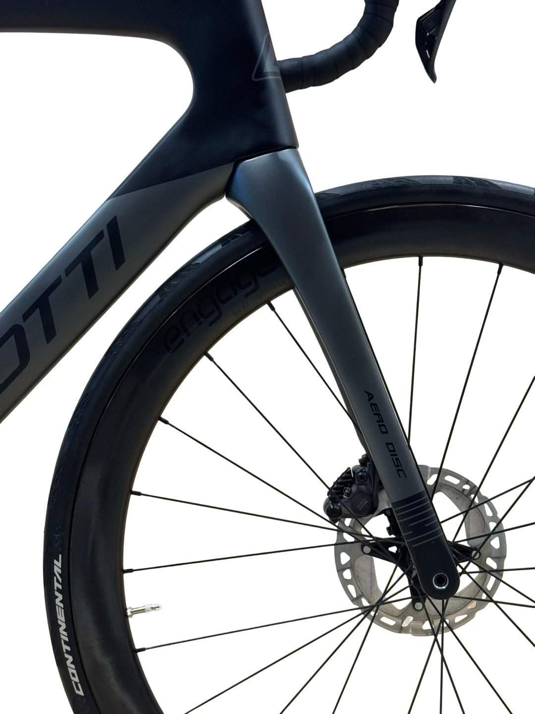 Benotti Fuoco Aero Disc Racefiets Refurbished Gebruikte fiets 