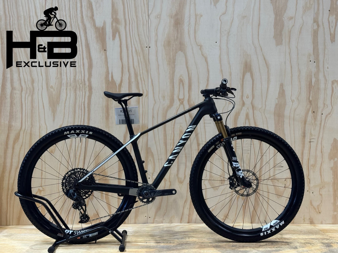 Canyon Exceed CF SLX 29 inch mountain bike Used | Refurbished