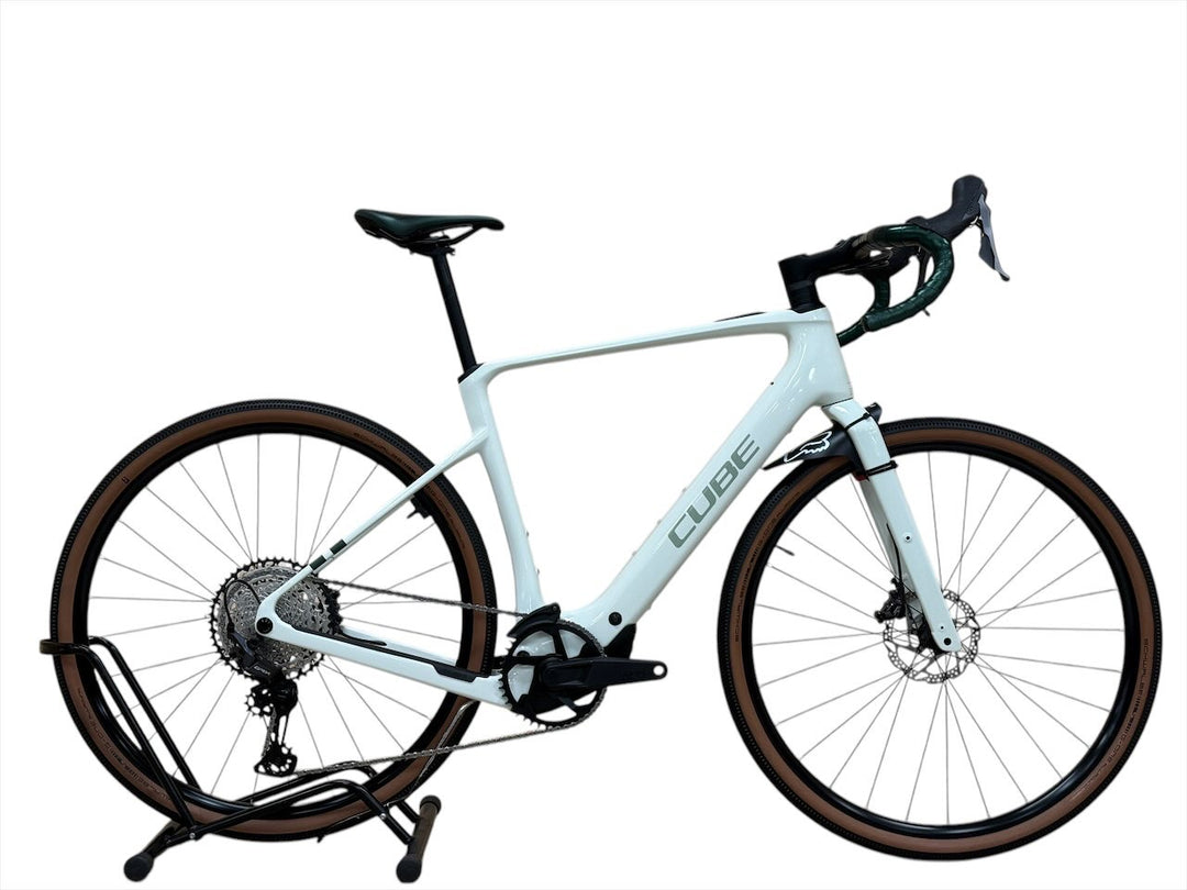 Cube Nuroad Hybrid C62 Race 400x Electric Gravel bike Refurbished