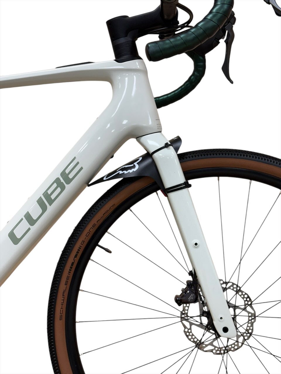 Cube Nuroad Hybrid C62 Race 400x Vélo gravel électrique