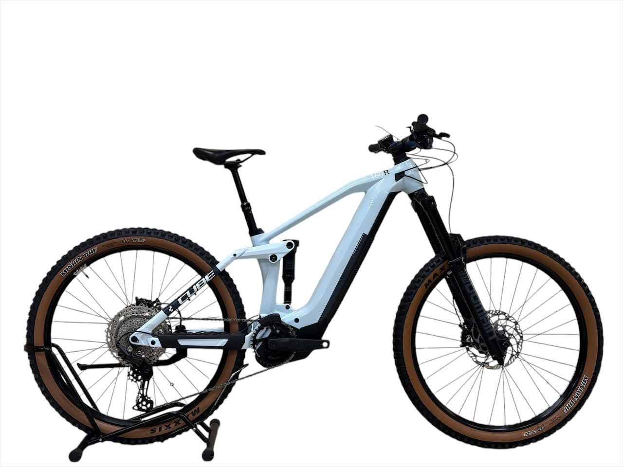cube stereo hybrid 160r Cube Stereo Hybrid 160 HPC Race 625 27.5 inch E-Mountainbike Refurbished used E-Mountainbike – H&B Exclusive