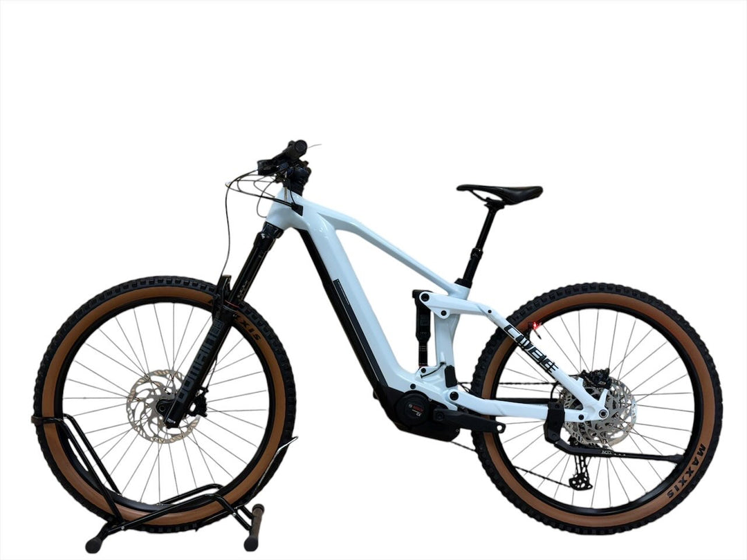 cube stereo hybrid 160 hpc sl 27.5 Cube Stereo Hybrid 160 HPC Race 625 27.5 inch E-Mountainbike Refurbished used E-Mountainbike – H&B Exclusive