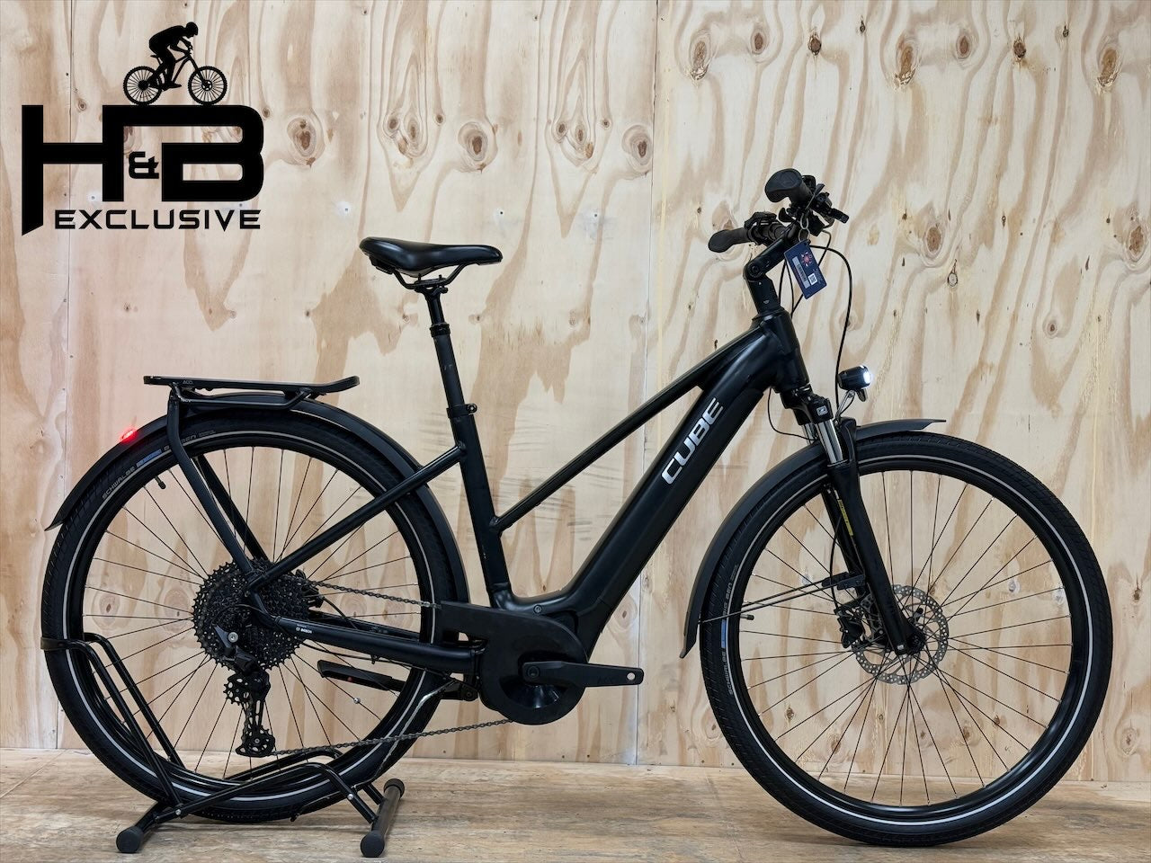 Cube Touring Hybrid Pro 625 E-Bike Refurbished second -hand E-Bike – H&B Exclusive