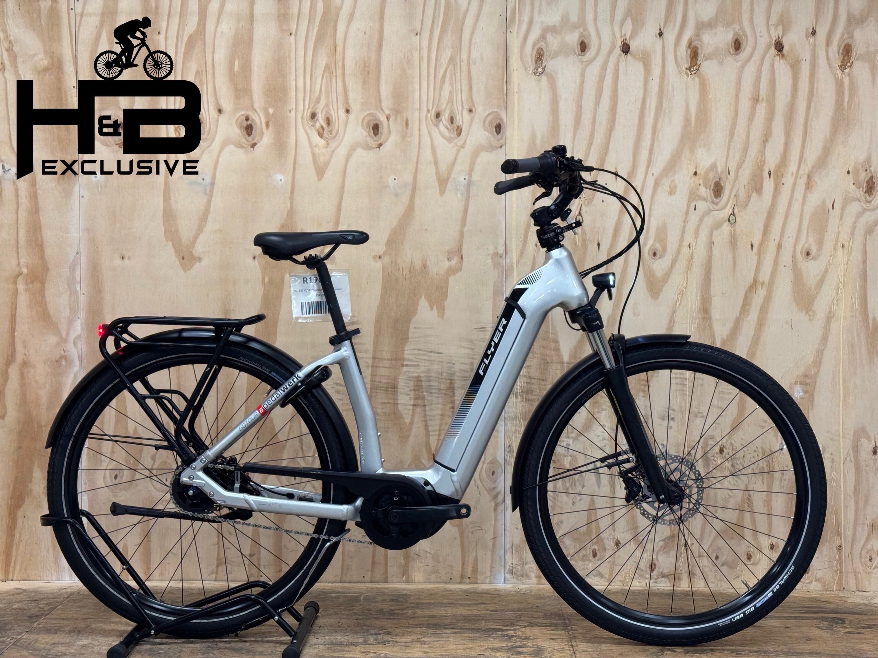 cube kathmandu trapez e-bike Hybrid Pro 625 Trapeze Hybrid Bike Flash Grey Color:Neon Yellow Sustainable commuting sprung Suntour suspension fork Clayre & Eef Aufbewahrungskorb