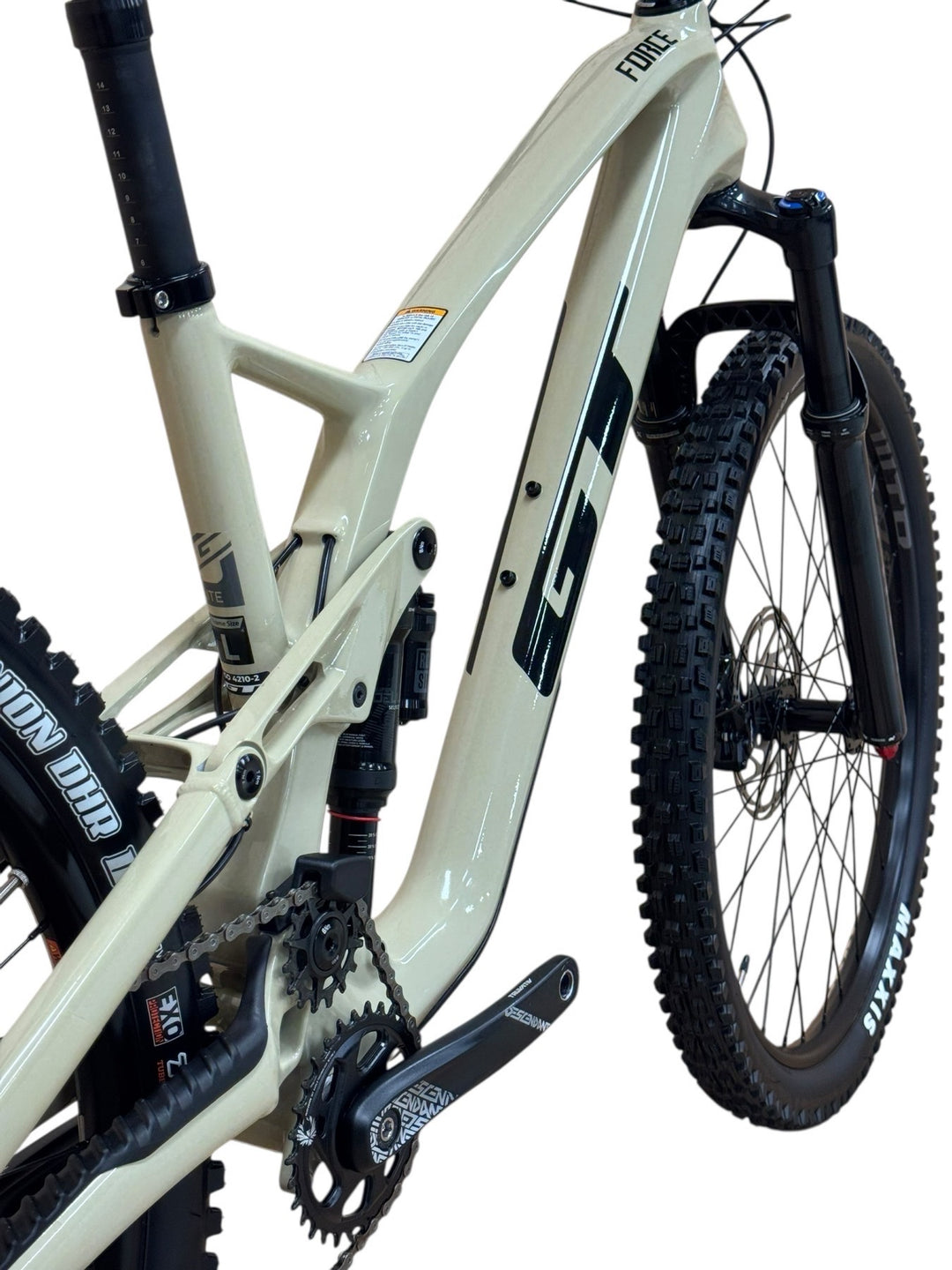 GT Force Carbon Elite 29 inch mountain bike Refurbished Second