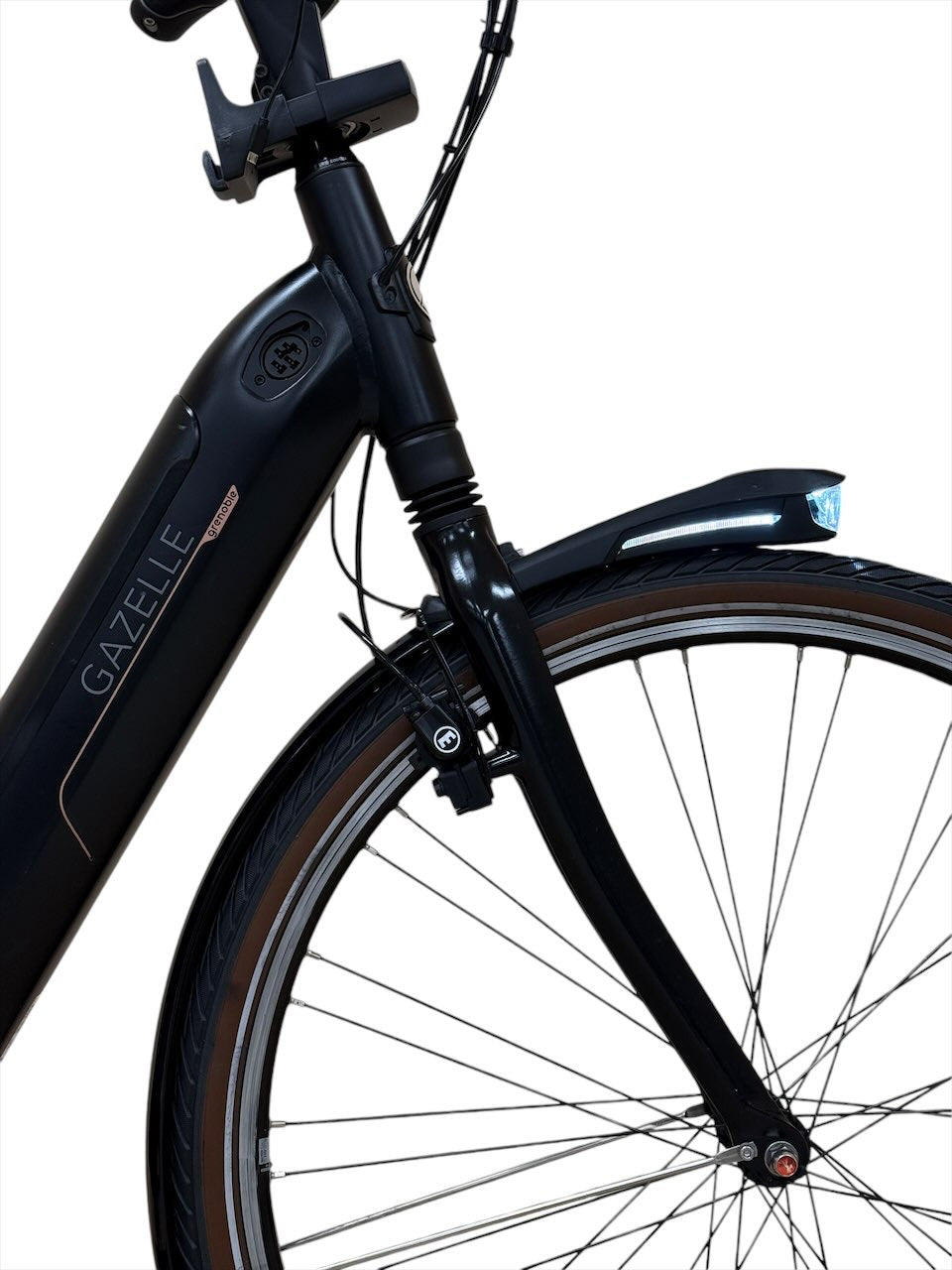 Chelchel918様 Gazelle Grenoble C8 HMB 28 inch E-Bike – H&B Exclusive