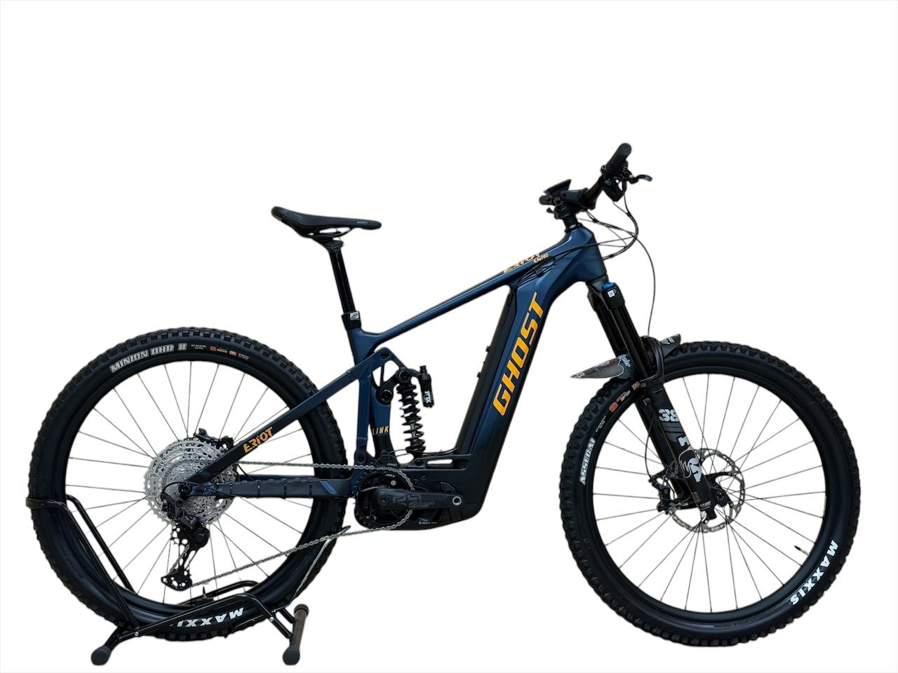 Ghost E-Riot EN CF Pro 27.5 inch E-Mountainbike Refurbished gebruikte  E-Mountainbike � H\u0026B Exclusive