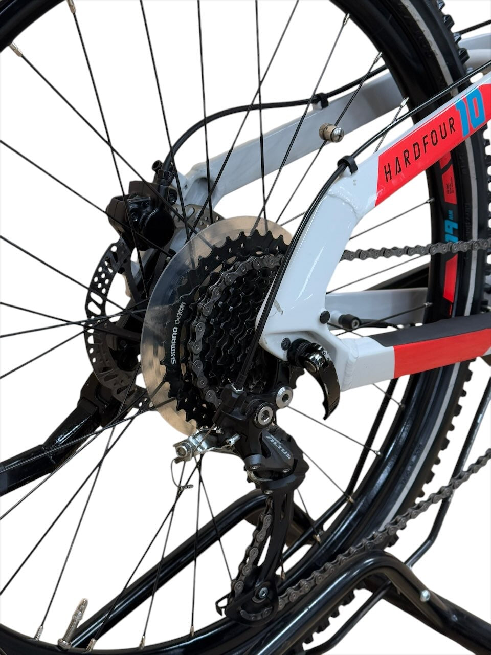 haibike mountainbike 24 zoll Haibike HardFour 24 Zoll E-Mountainbike Generalüberholt verwendet E- Mountainbike – H&B Exclusive