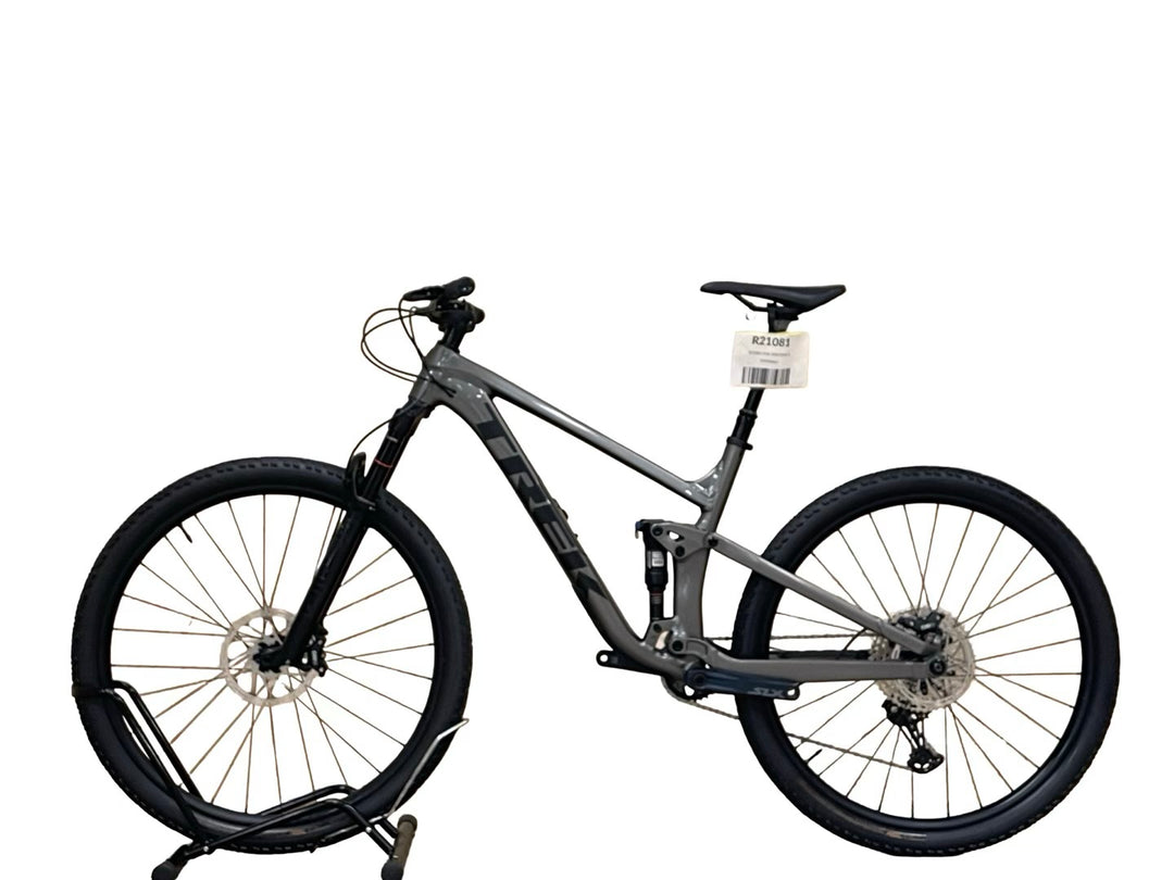Trek Top Fuel 8 29 tuumaa maastopyörä