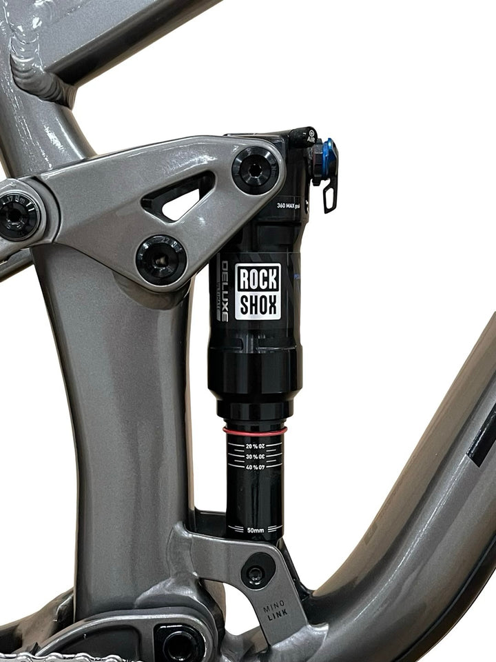 Trek Top Fuel 8 29 tuumaa maastopyörä