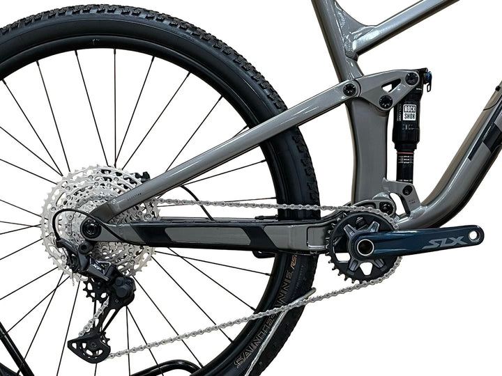 Trek Top Fuel 8 29 tuumaa maastopyörä