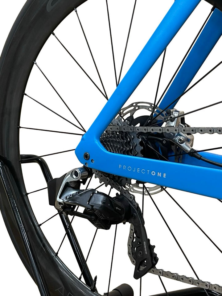 Trek Madone SLR 9 Disc eTap P1 Võidusõidu jalgrattad