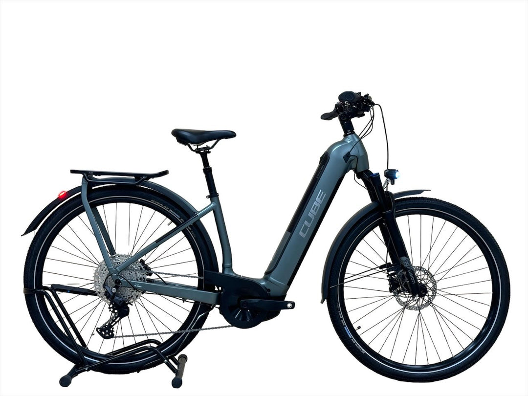 <tc>Cube</tc> Kathmandu <tc>Hybrid</tc> <tc>Pro</tc> 750 28 Zoll E-Bike