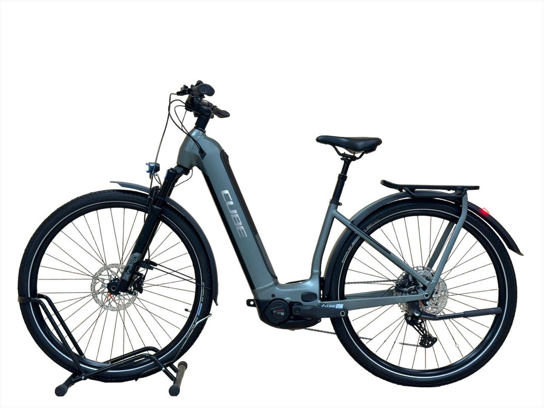 <tc>Cube</tc> Kathmandu <tc>Hybrid</tc> <tc>Pro</tc> 750 28 Zoll E-Bike