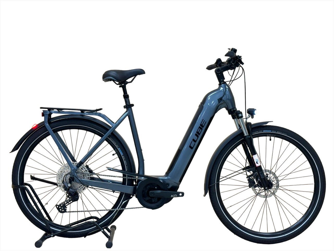 Cube Touring Hybrid Pro 500 28 inch E-Bike – H&B Exclusive