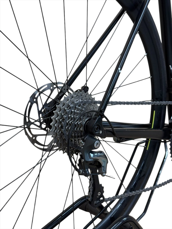 Cube Attain Race tävlingcykel