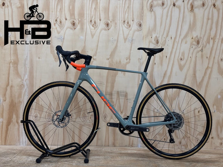 <tc>Cube Cross Race C62 Pro 28 collu ciklokross</tc>