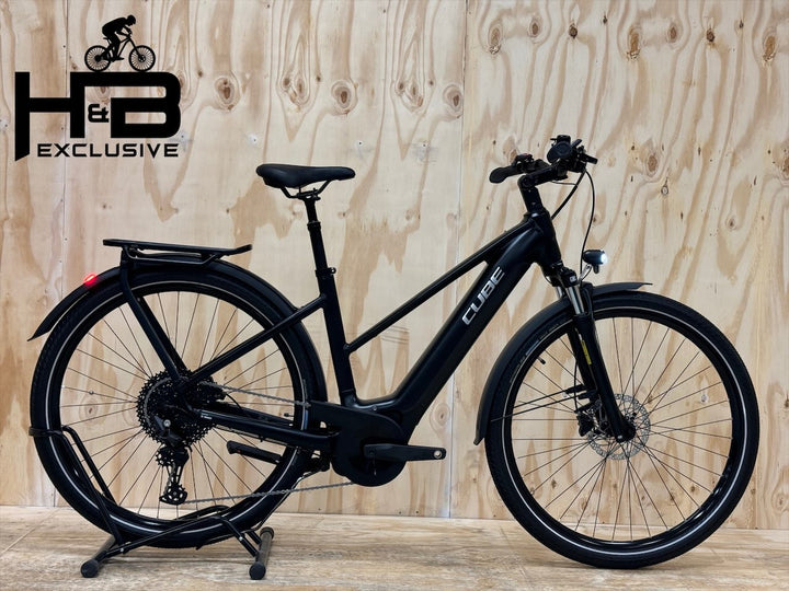 <tc>Cube Touring Hybrid Pro 625 28 hüvelykes elektromos kerékpár</tc>