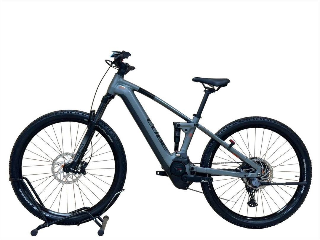 <tc>Cube</tc> <tc>Stereo</tc> <tc>Hybrid</tc> <tc>Pro</tc> 750 29 Zoll E-Mountainbike