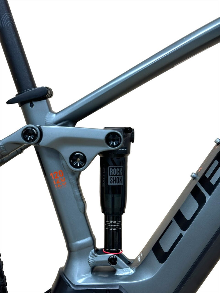 <tc>Cube</tc> <tc>Stereo</tc> <tc>Hybrid</tc> <tc>Pro</tc> 750 29 Zoll E-Mountainbike