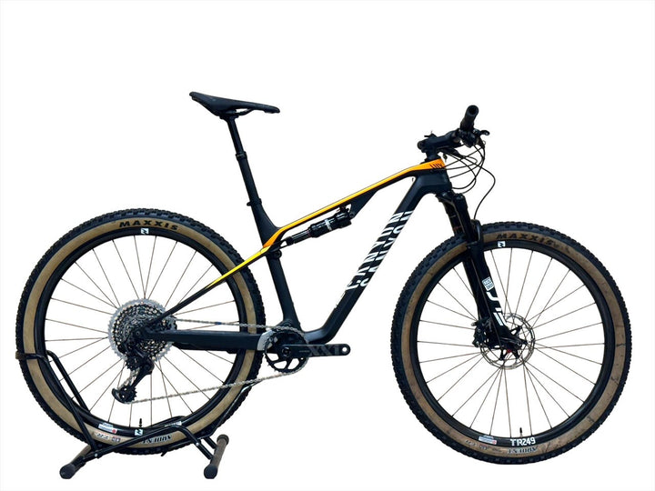 <tc>Canyon</tc> Lux CF SLX 9.0 Race Limited 29 inch mountain bike