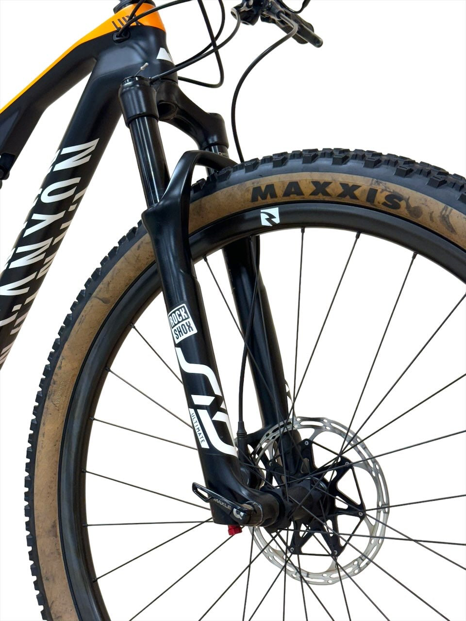 <tc>Canyon Lux CF SLX 9.0 Race Limited 29 palcový horský bicykel</tc>