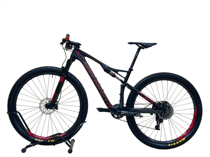 <tc>Specialized</tc> Epic Expert <tc>World Cup</tc> 29 tommers terrengsykkel