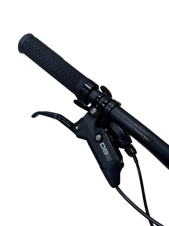 Cube Stereo Hybrid 140 HPC Race 625 29 polegadas Bicicletas de montanha elétricas