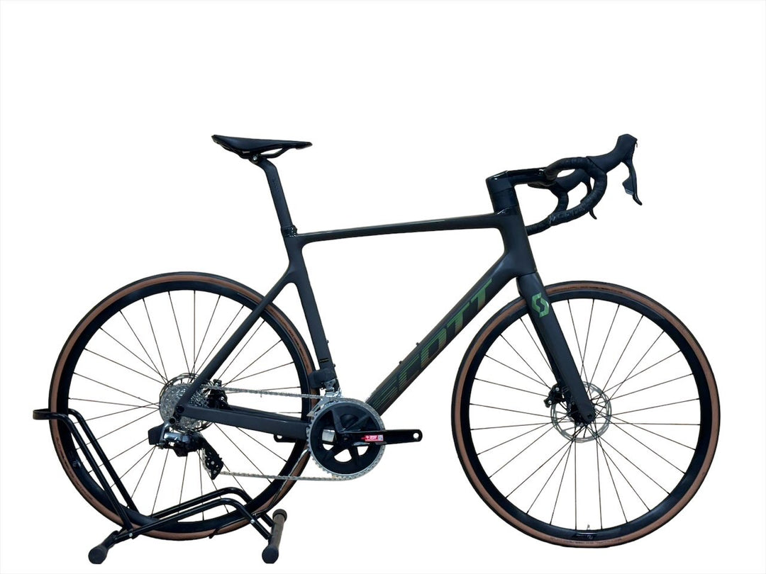 <tc>Scott Addict RC 30 28 palcový cestný bicykel</tc>