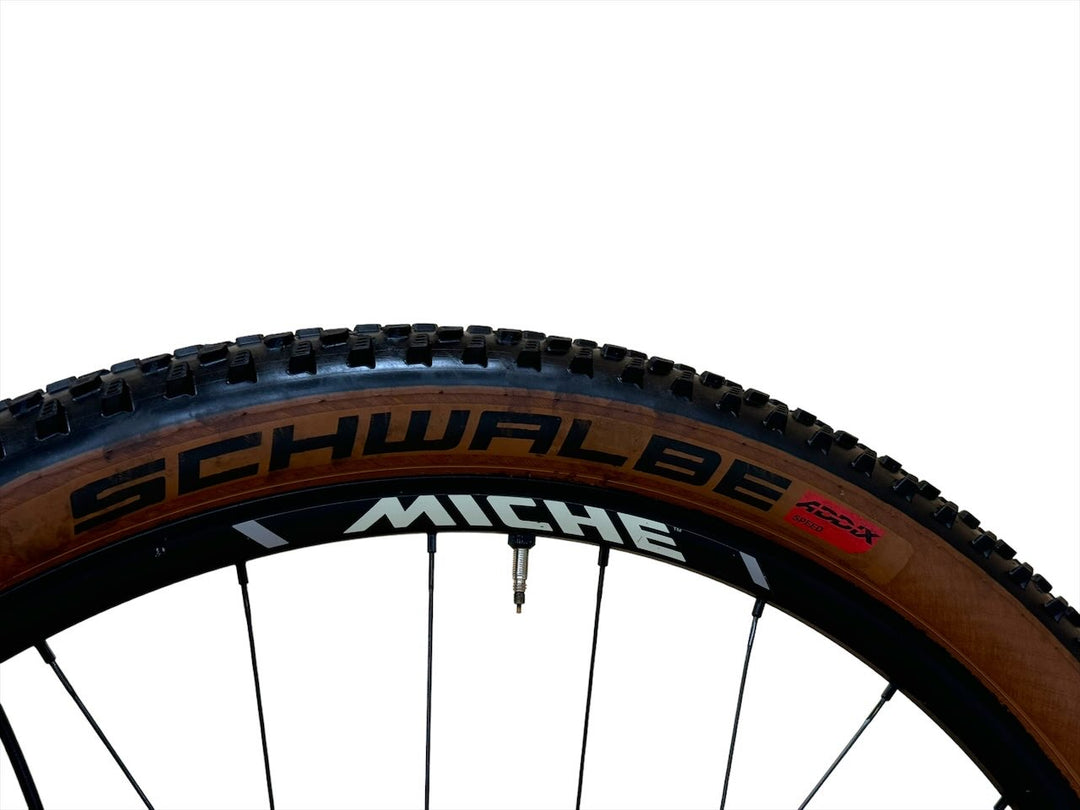 <tc>Kona Hei Hei Race Supreme 29 hüvelykes hegyi kerékpár</tc>