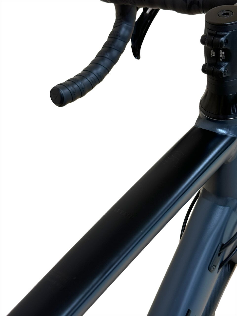 <tc>Cube Attain SLX 28 pollici Bicicletta da strada</tc>