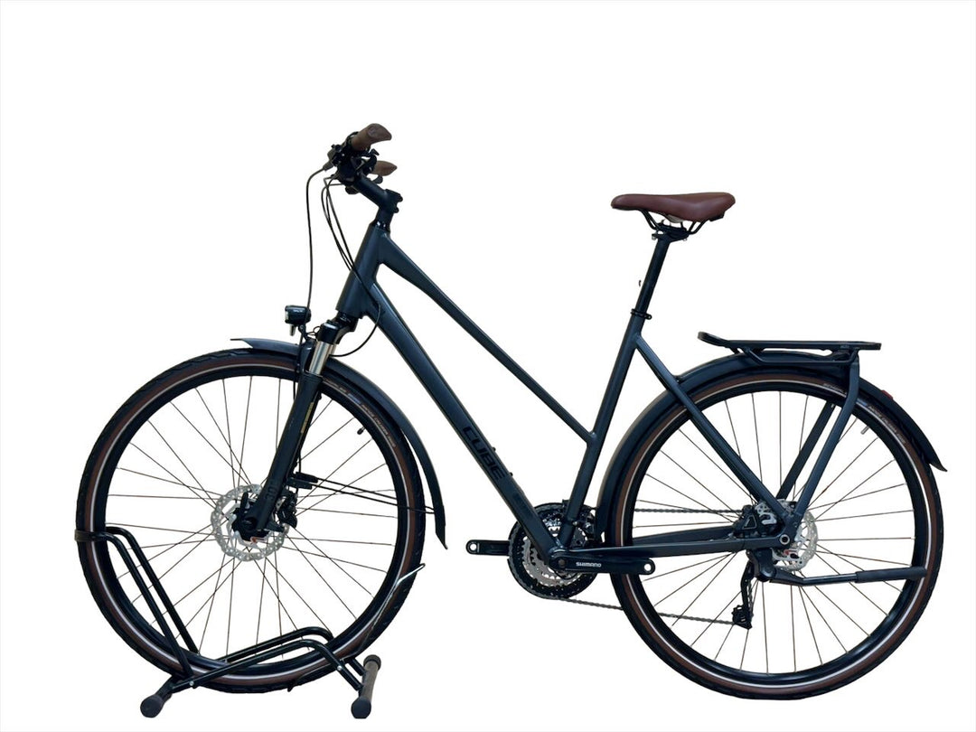 <tc>Cube</tc> Kathmandu <tc>Pro</tc> 28 pollici <tc>Trek</tc>bicicletta reale