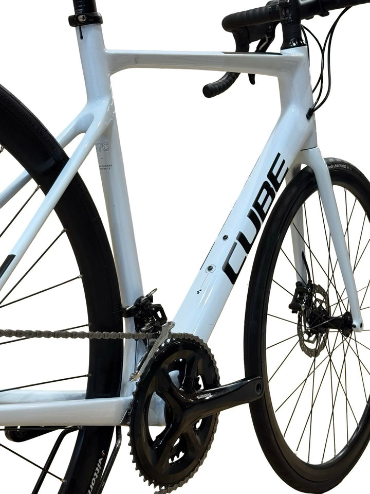 Cube Attain GTC Race racer cykel