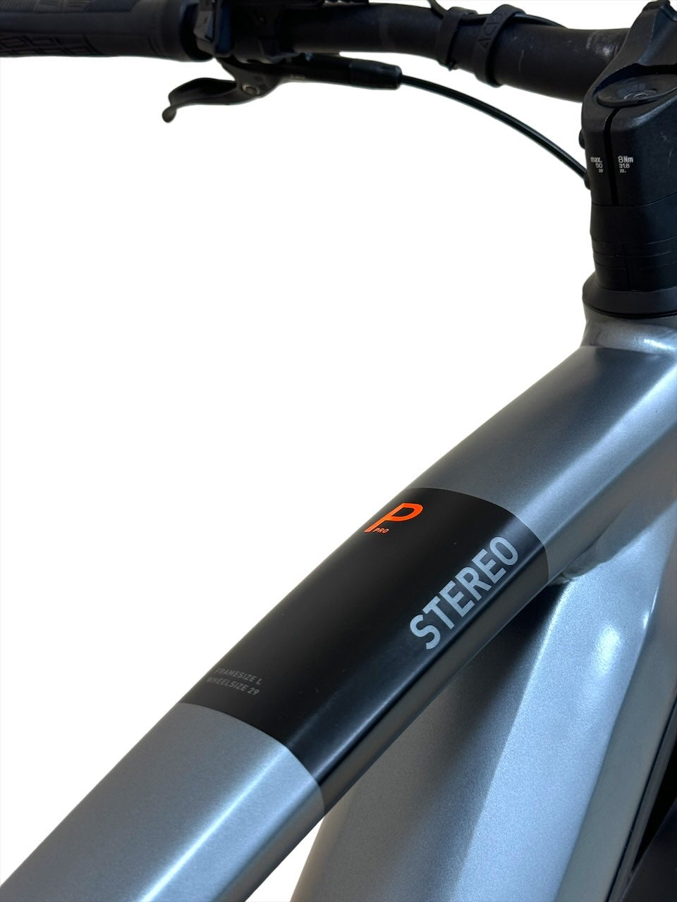 <tc>Cube</tc> <tc>Stereo</tc> <tc>Hybrid</tc> 120 <tc>Pro</tc> 750 Allroad 29 tums E-Mountainbike