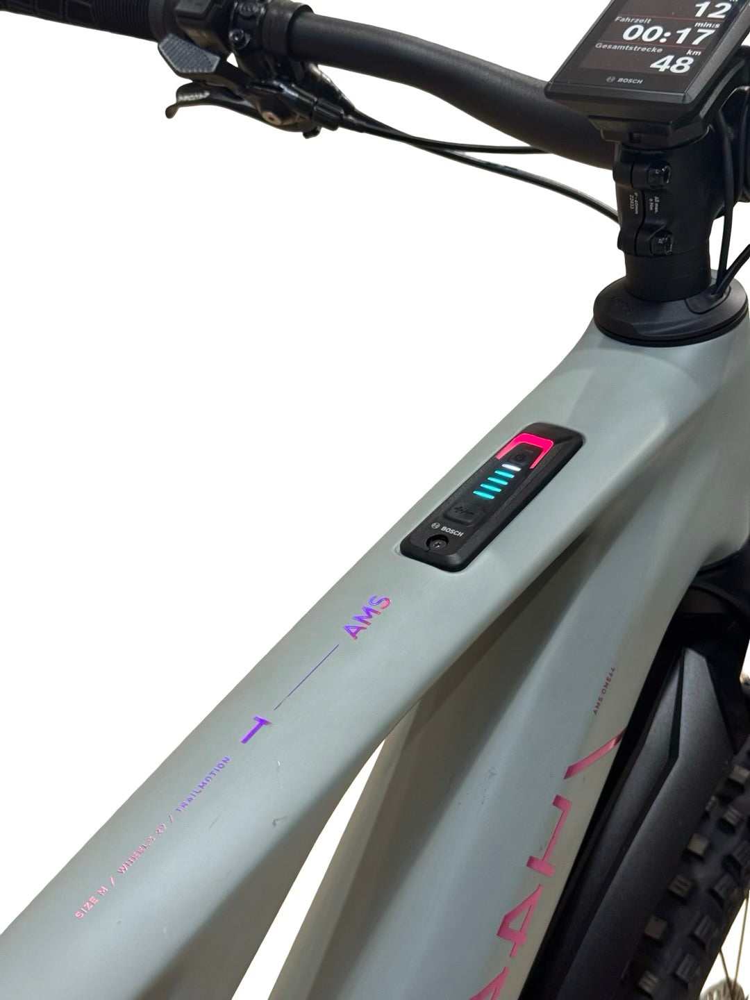 Cube AMS Hybrid ONE44 C:68X TM 29 tuumaa E-maastopyörä
