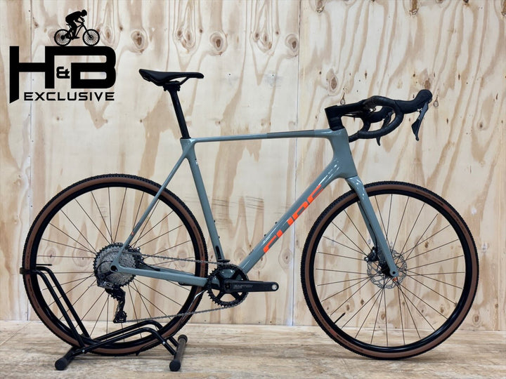 <tc>Cube Cross Race C62 Pro 28 palcový cyklokros</tc>