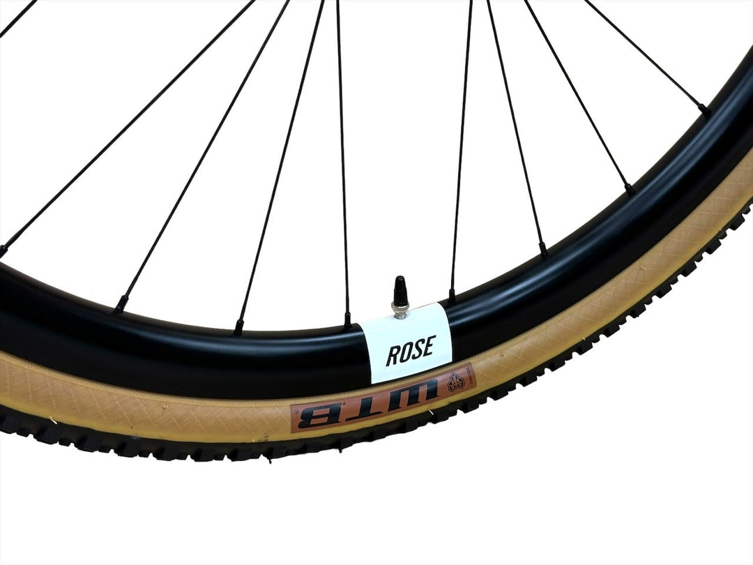 <tc>Rose Backroad Rival eTap Rival AXS XPLR 28 palčno gravel kolo </tc>