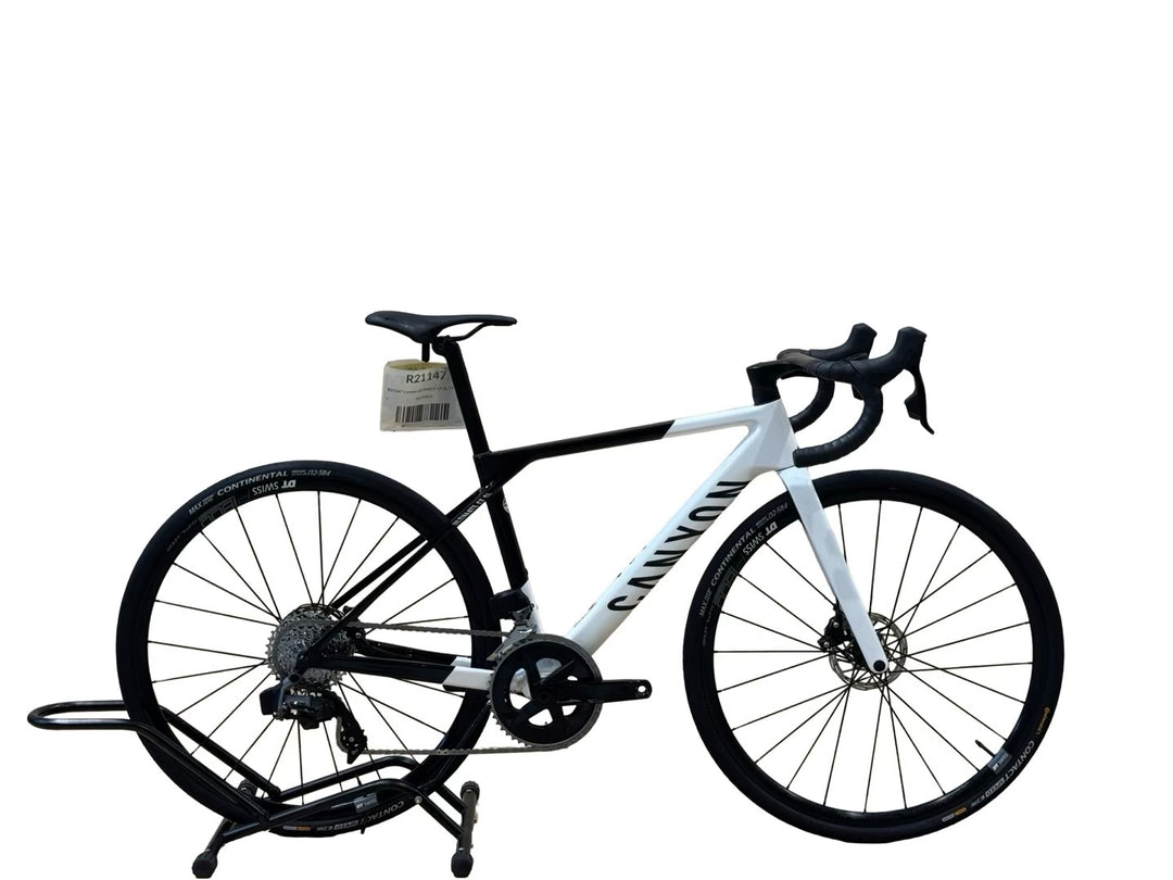 Canyon Ultimate CF SL 7 eTap Състезателен мотор