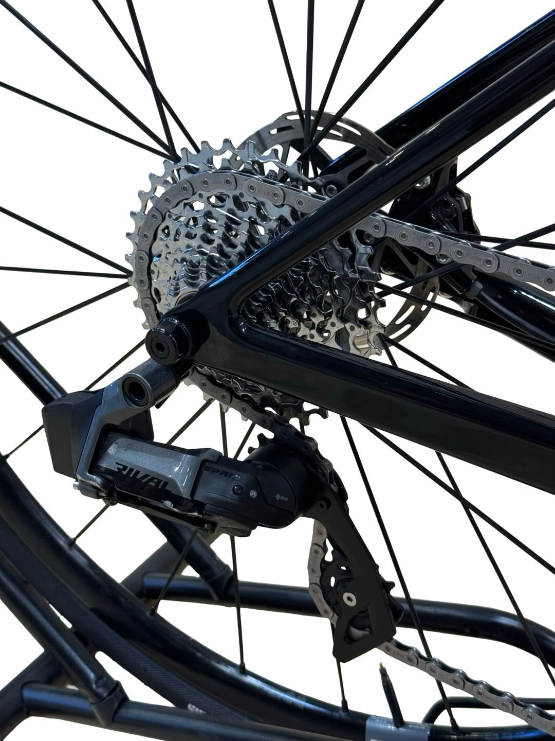 Canyon Ultimate CF SL 7 eTap Състезателен мотор