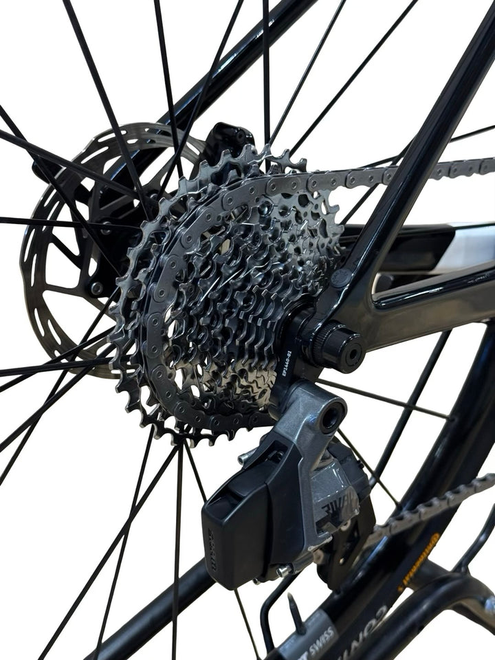 Canyon Ultimate CF SL 7 eTap Състезателен мотор