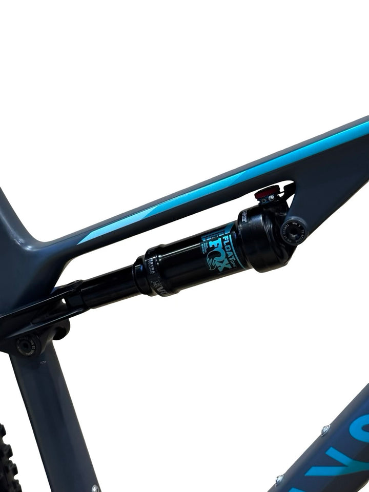 Canyon Lux Trail CF 7 29 inch mountainbike