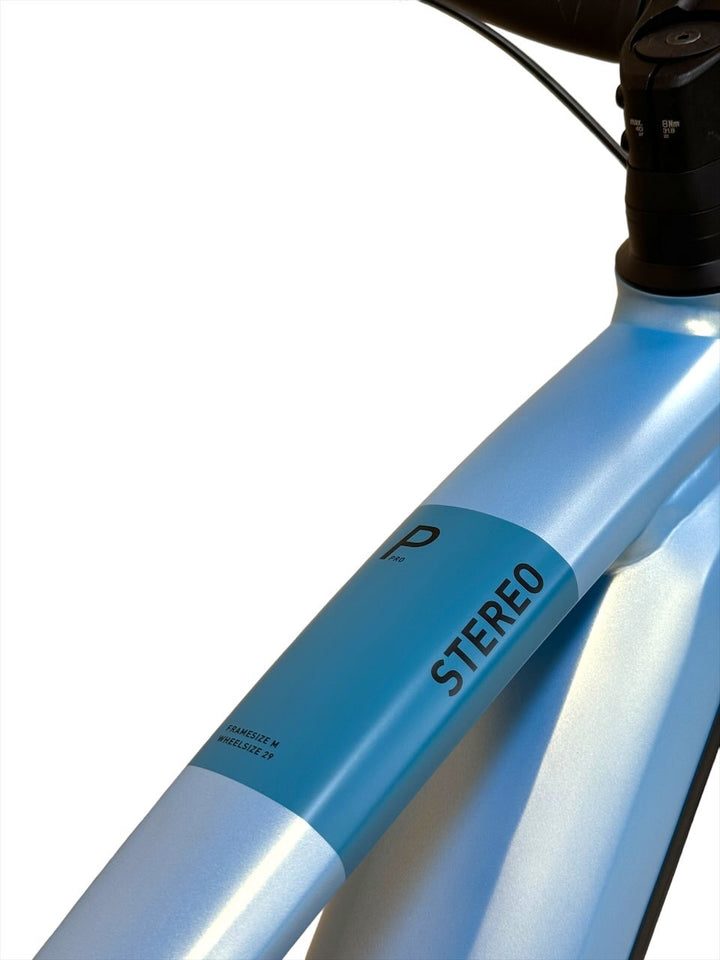 <tc>Cube</tc> <tc>Stereo</tc> <tc>Hybrid</tc> 120 <tc>Pro</tc> 750 Allroad 29 tums E-Mountainbike