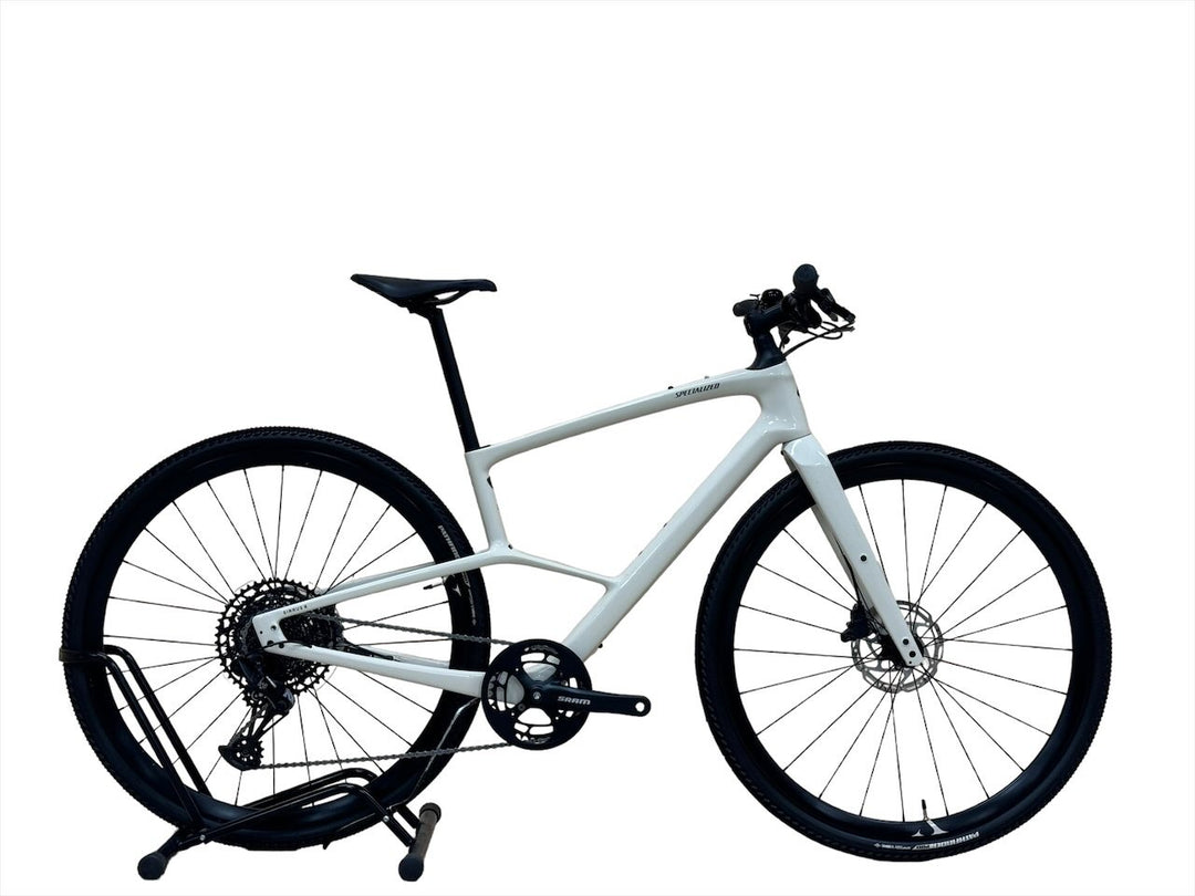 <tc>Specialized Sirrus X 5.0 28 Trek kongesykkel </tc>