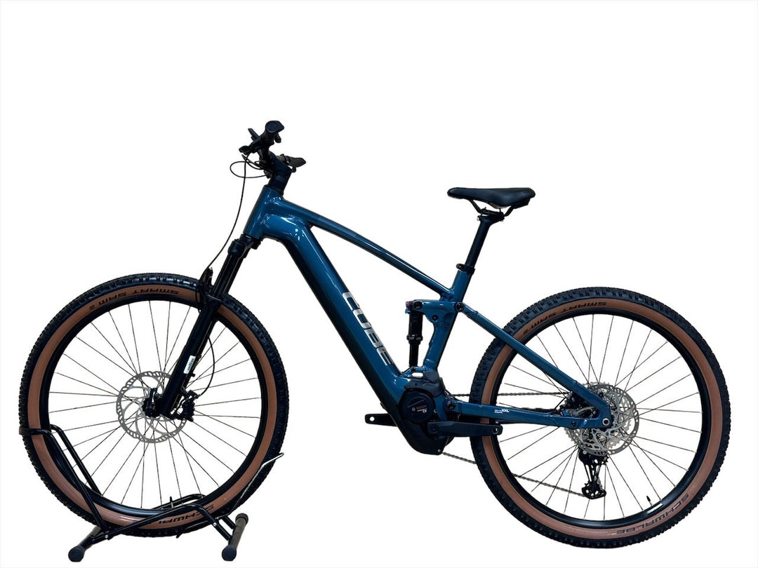 <tc>Cube</tc> <tc>Stereo</tc> <tc>Hybrid</tc> 120 Race 625 29 tums E-Mountainbike