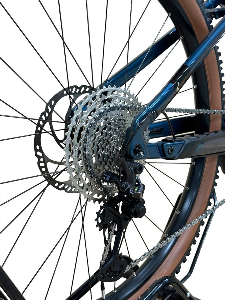 <tc>Cube</tc> <tc>Stereo</tc> <tc>Hybrid</tc> 120 Race 625 29 tums E-Mountainbike