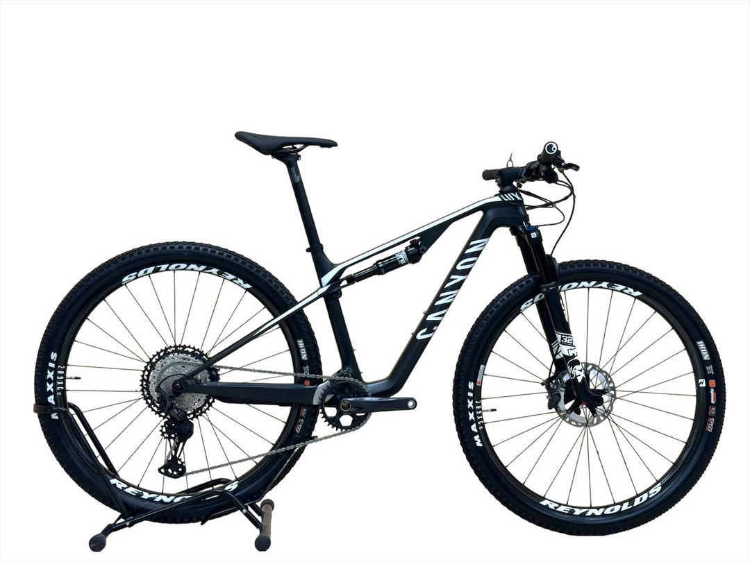 <tc>Canyon Lux CF 7 29 palcov Horský bicykel</tc>