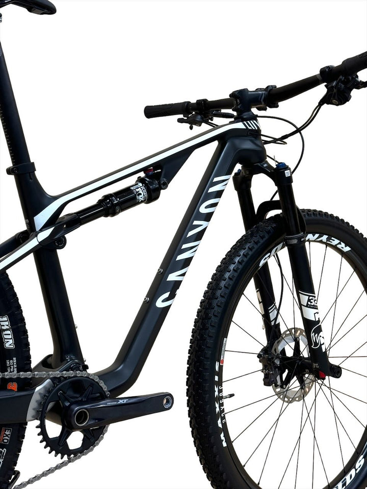 <tc>Canyon Lux CF 7 29 inch Bicicletă montană</tc>