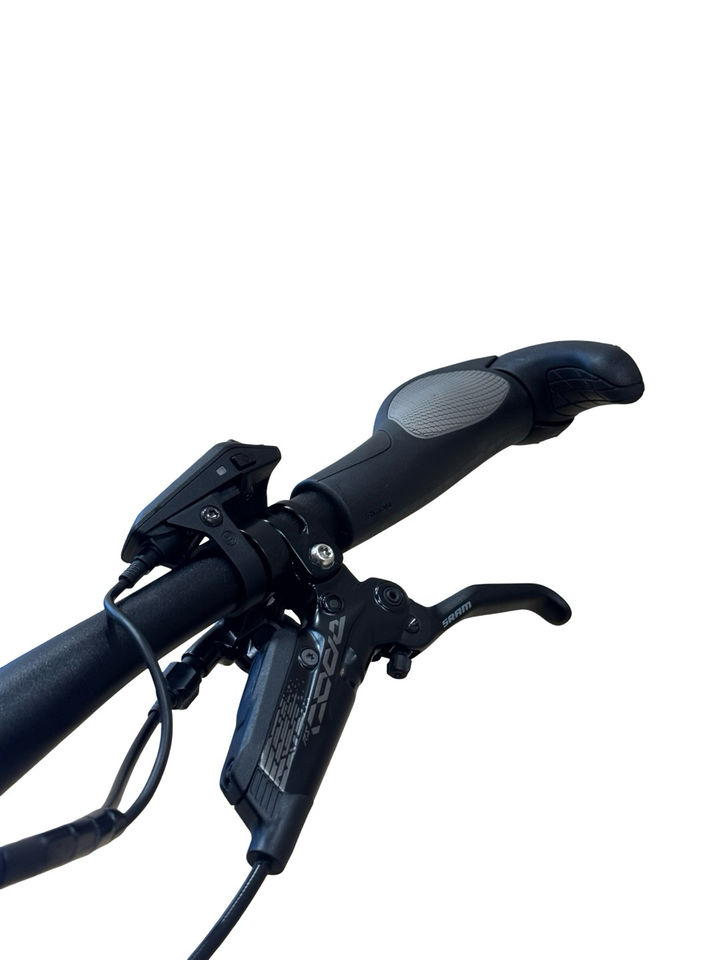 Stevens E-Inception AM 8.7.1 GTF elektrické horské bicykel Zrekonštruovaný Použitý bicykel 