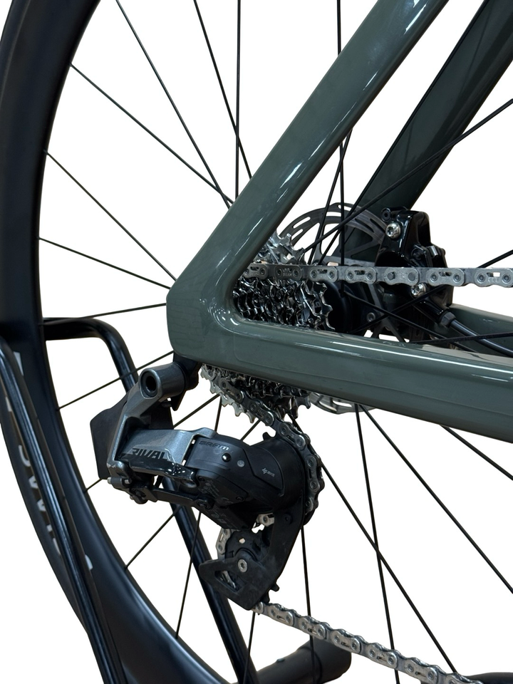 Canyon Aeroad CF SLX 7 AXS maantiepyörä